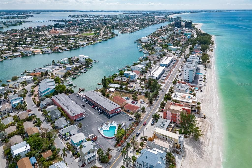 8565 W GULF BOULEVARD UNIT 27S TREASURE ISLAND, FL 33706