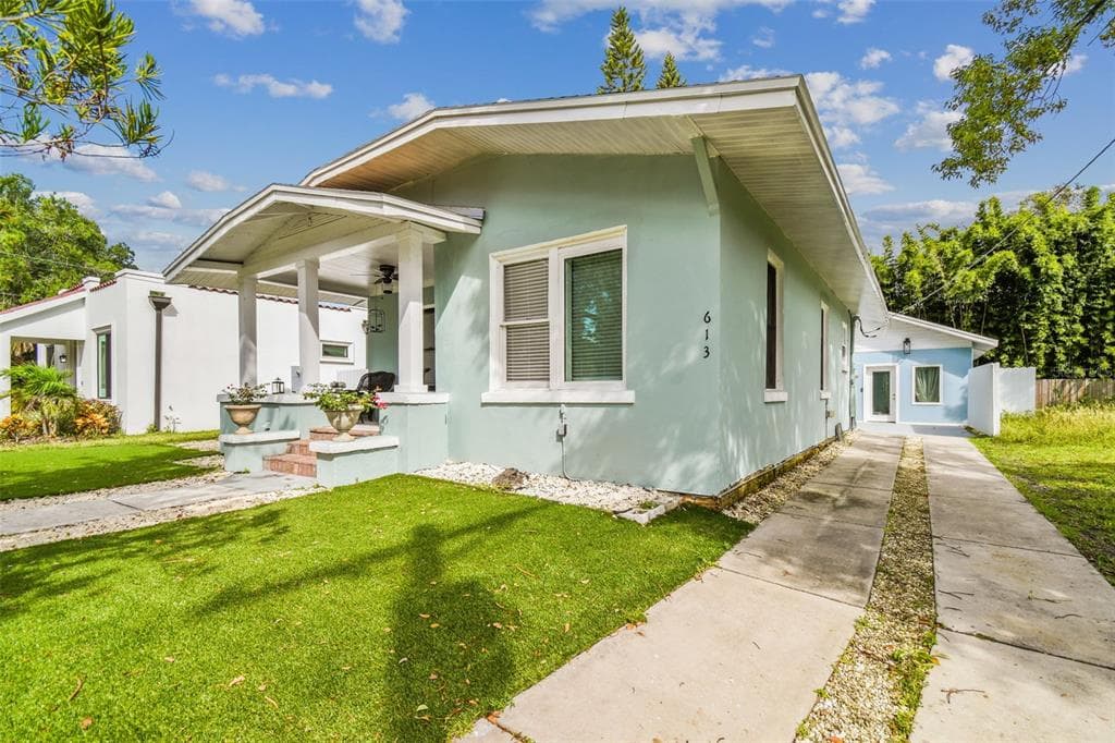 613 W NORTH BAY STREET TAMPA, FL 33603