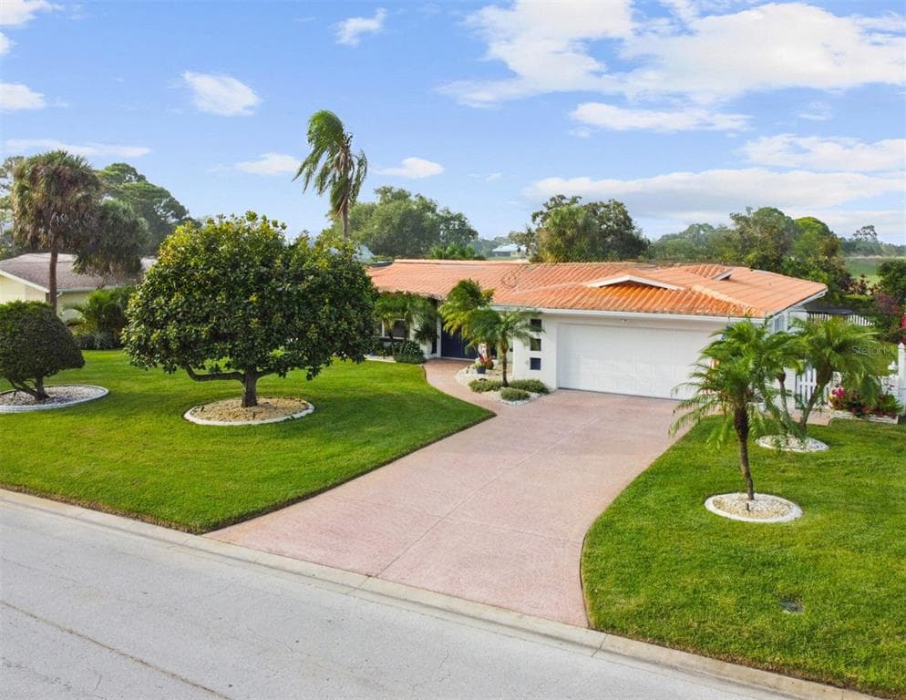 666 POINSETTIA ROAD BELLEAIR, FL 33756