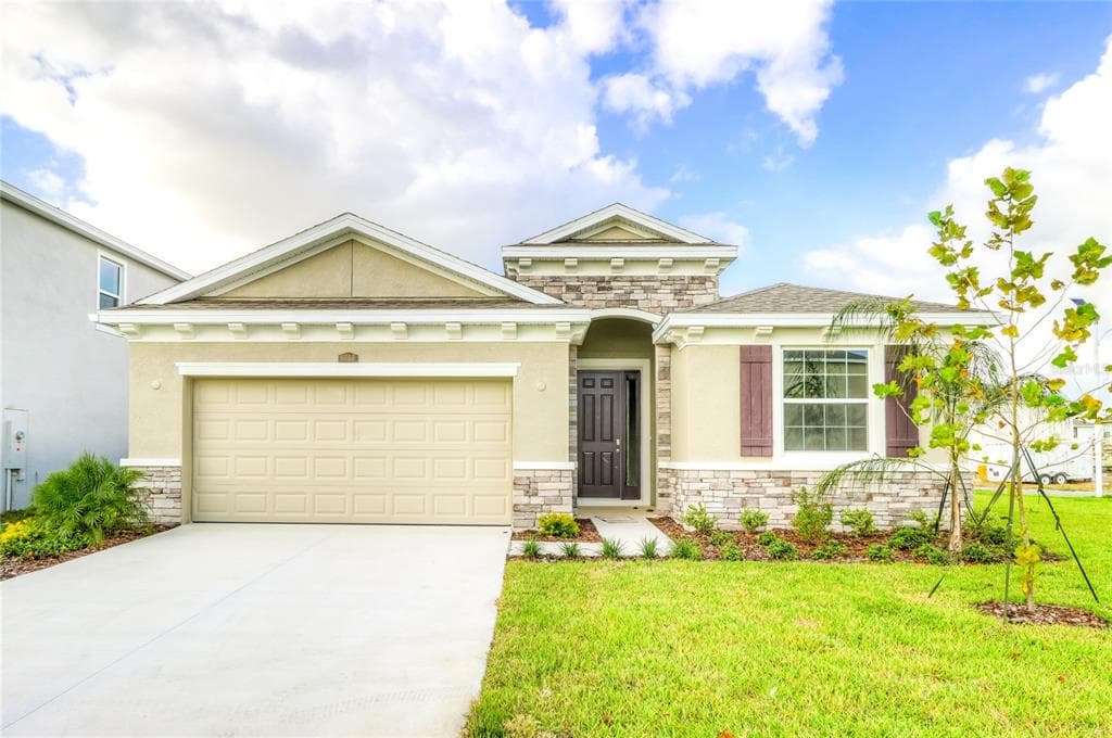 8753 HARDY BAY LOOP WESLEY CHAPEL, FL 33545