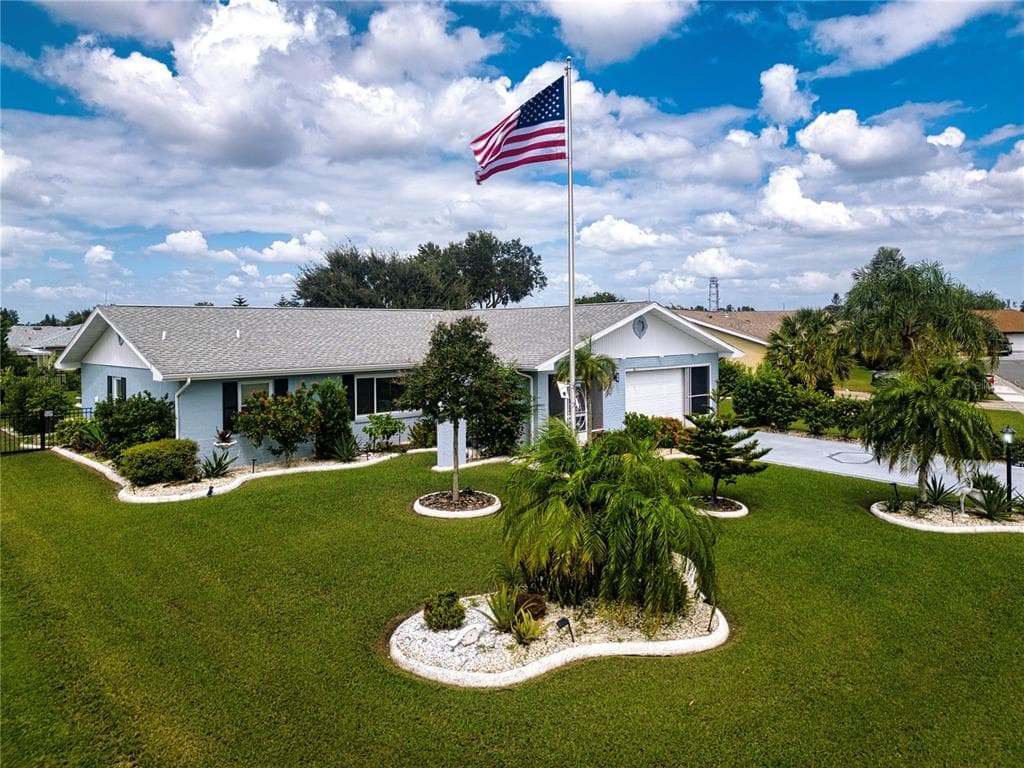 309 THORN HILL PLACE SUN CITY CENTER, FL 33573