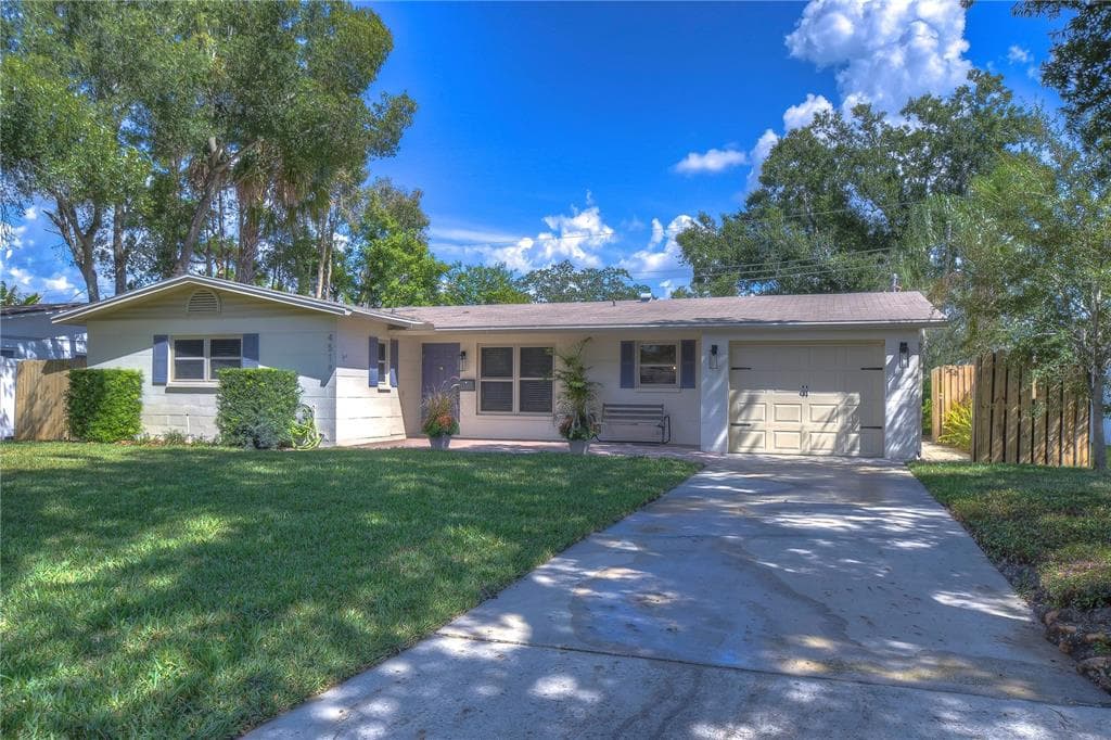 4518 S RENELLIE DRIVE TAMPA, FL 33611