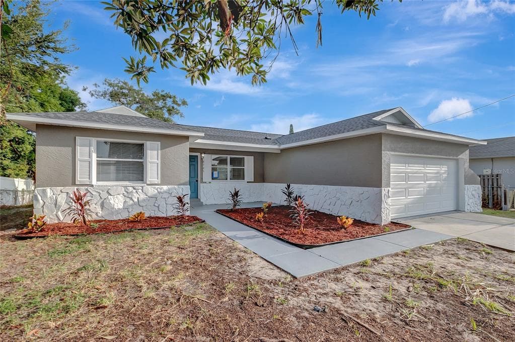 8525 SUMMER DRIVE HUDSON, FL 34667