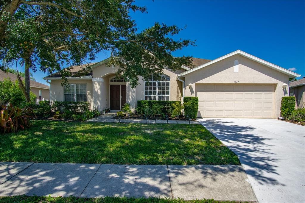 4514 EGMONT DRIVE BRADENTON, FL 34203