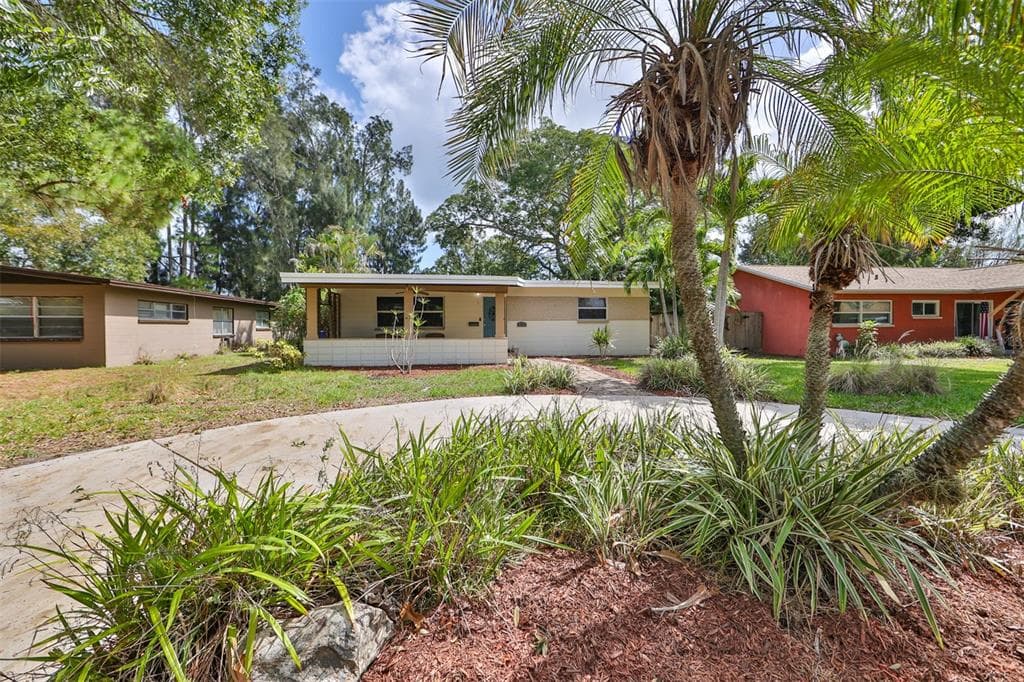 9001 1ST STREET NE ST PETERSBURG, FL 33702