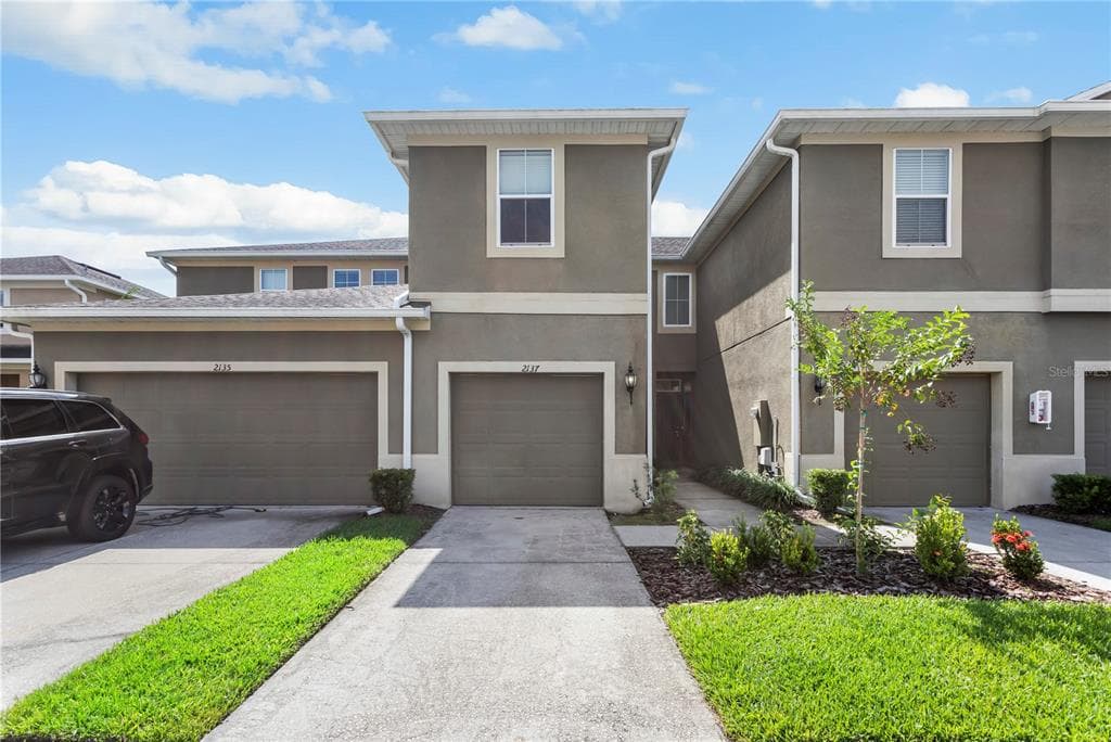 2137 BROADWAY VIEW AVENUE BRANDON, FL 33510