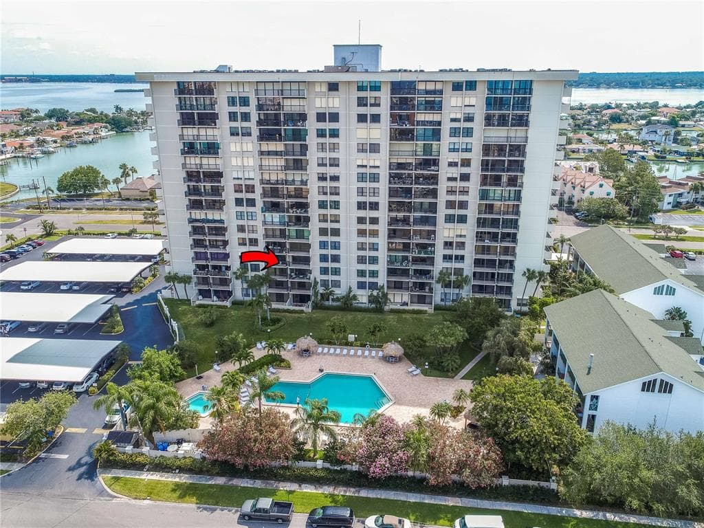 400 ISLAND WAY UNIT 405