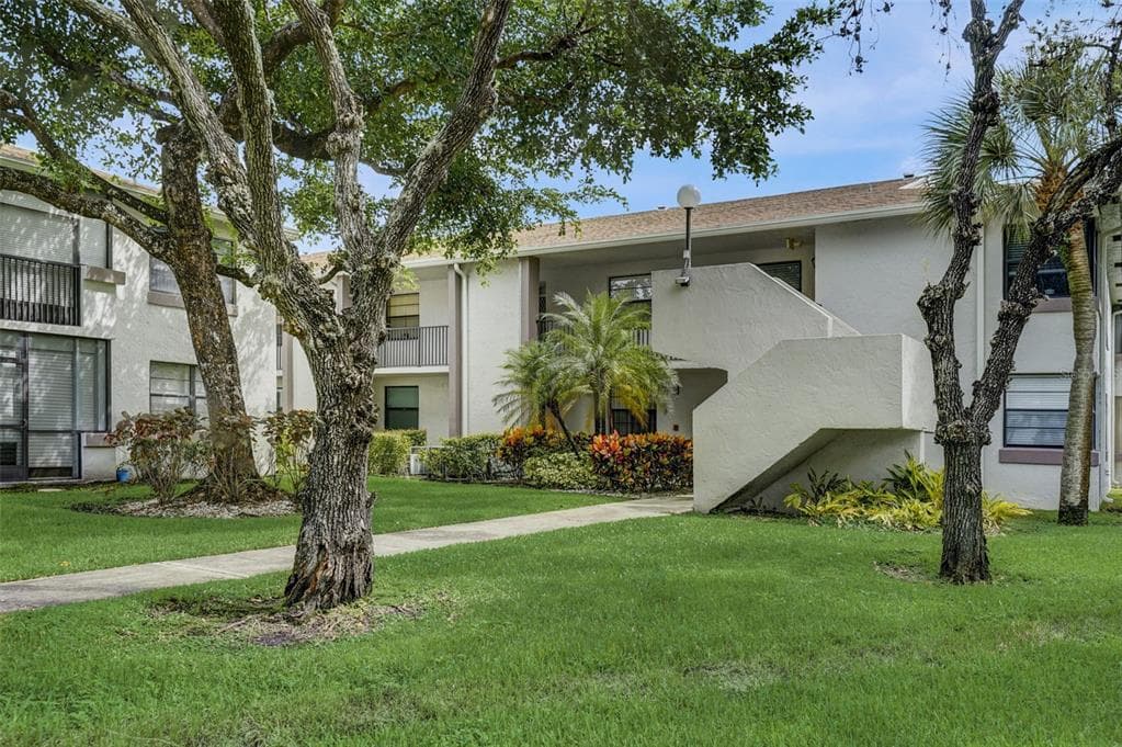 9844 W MCNAB ROAD UNIT 112 TAMARAC, FL 33321