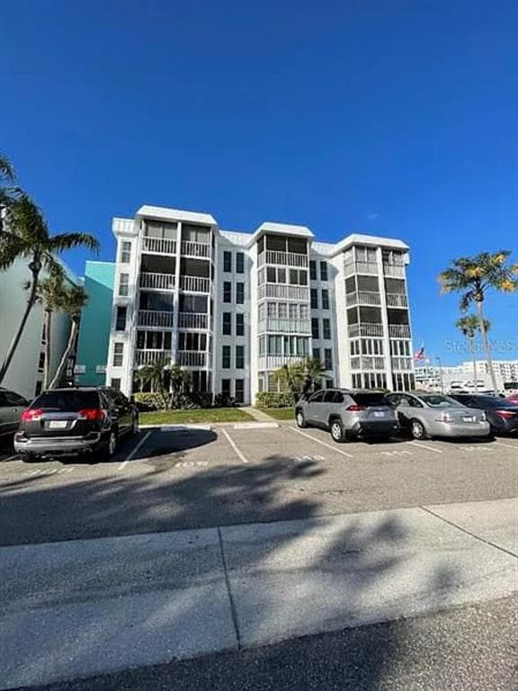 4904 38TH WAY S UNIT 417 ST PETERSBURG, FL 33711