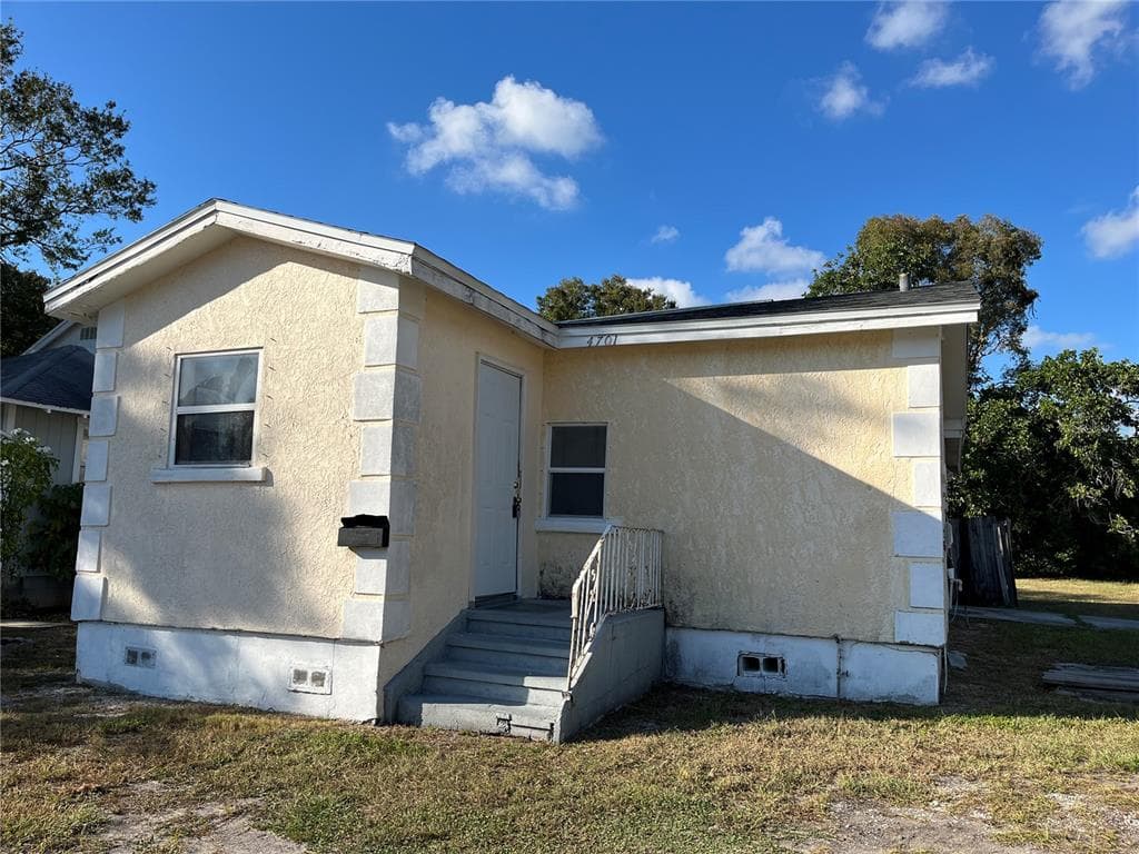 4701 17TH AVENUE S ST PETERSBURG, FL 33711