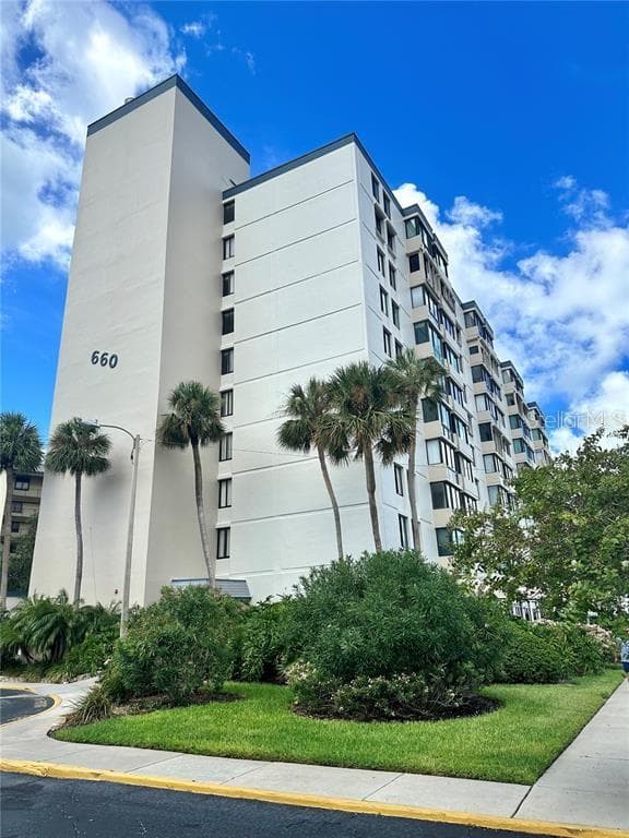 660 ISLAND WAY UNIT 904 CLEARWATER, FL 33767