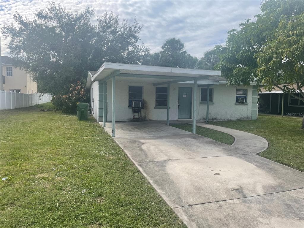2739 PALMADELIA AVENUE SARASOTA, FL 34234
