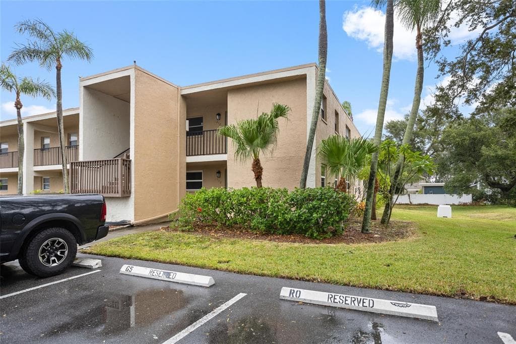 12300 PARK BLVD UNIT 112 SEMINOLE, FL 33772