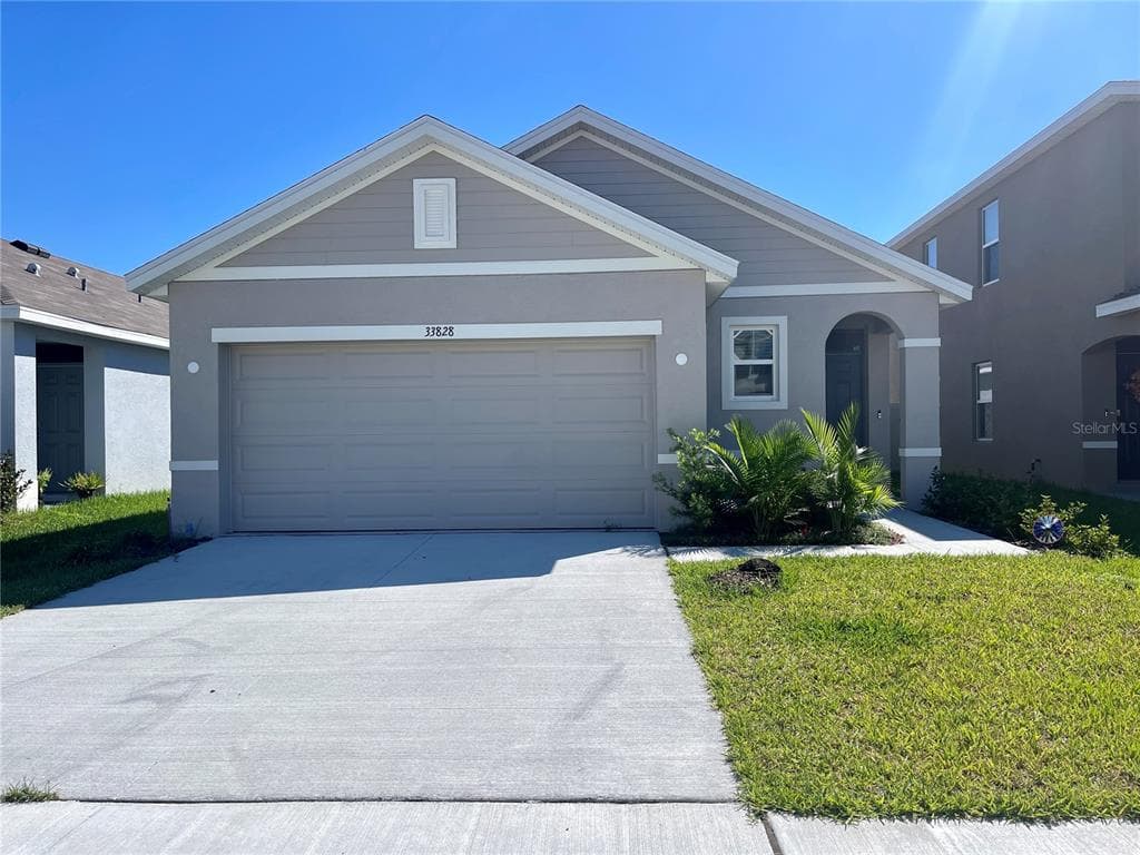 33828 JASMINE STAR LOOP WESLEY CHAPEL, FL 33543