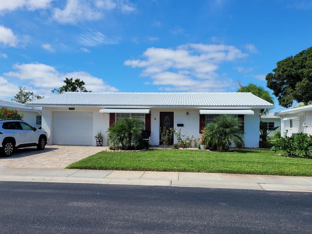 3519 100TH AVENUE N UNIT 4 PINELLAS PARK, FL 33782