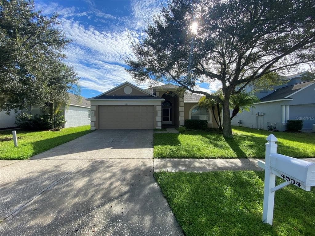 4854 WESSEX WAY LAND O LAKES, FL 34639