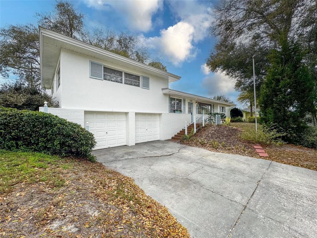1141 PALM BOULEVARD DUNEDIN, FL 34698