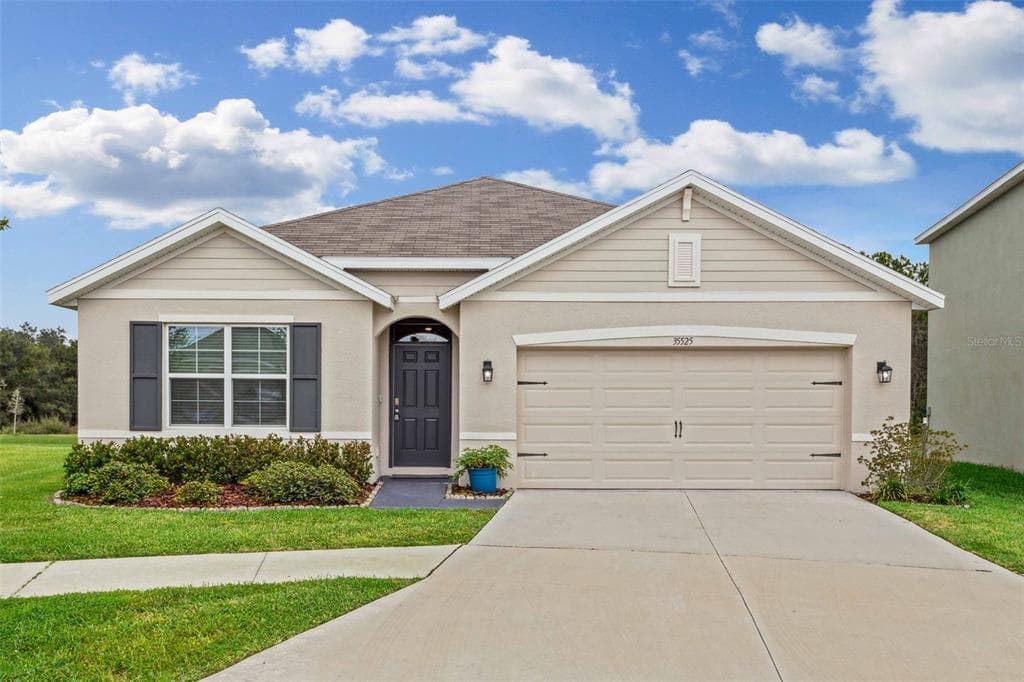35525 STELLA VAST DRIVE ZEPHYRHILLS, FL 33541