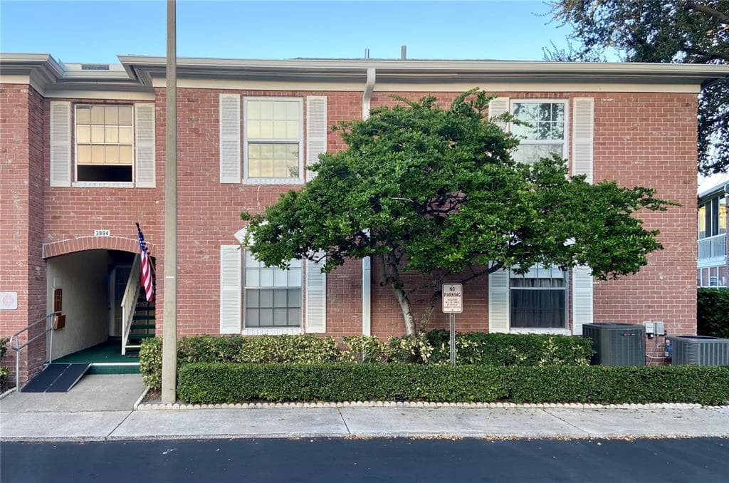 3994 37TH STREET S UNIT 12 ST PETERSBURG, FL 33711