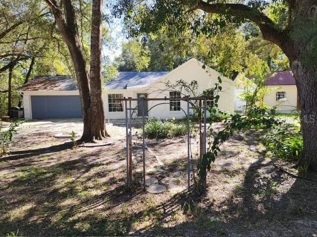 4234 ILLICIUM LANE LADY LAKE, FL 32159