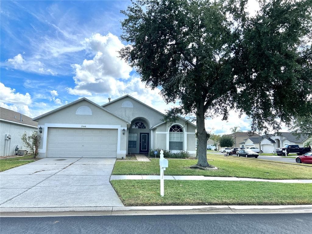 25648 BRUFORD BOULEVARD LAND O LAKES, FL 34639