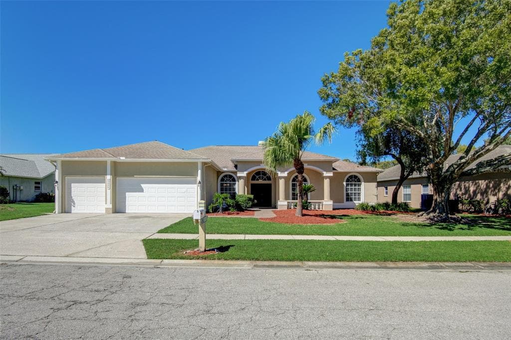 28411 GREAT BEND PLACE WESLEY CHAPEL, FL 33543