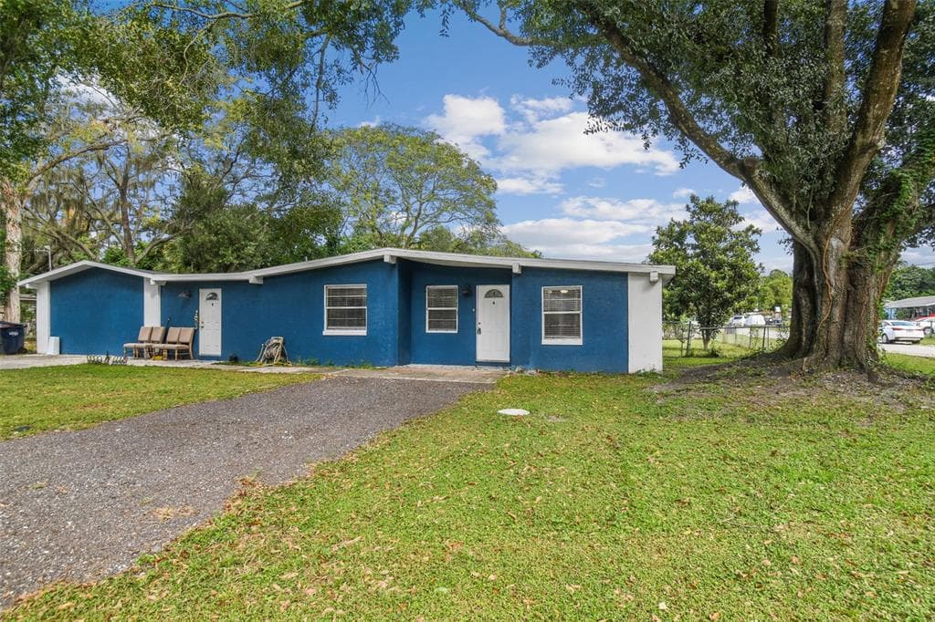 4708 E SEWARD STREET TAMPA, FL 33617