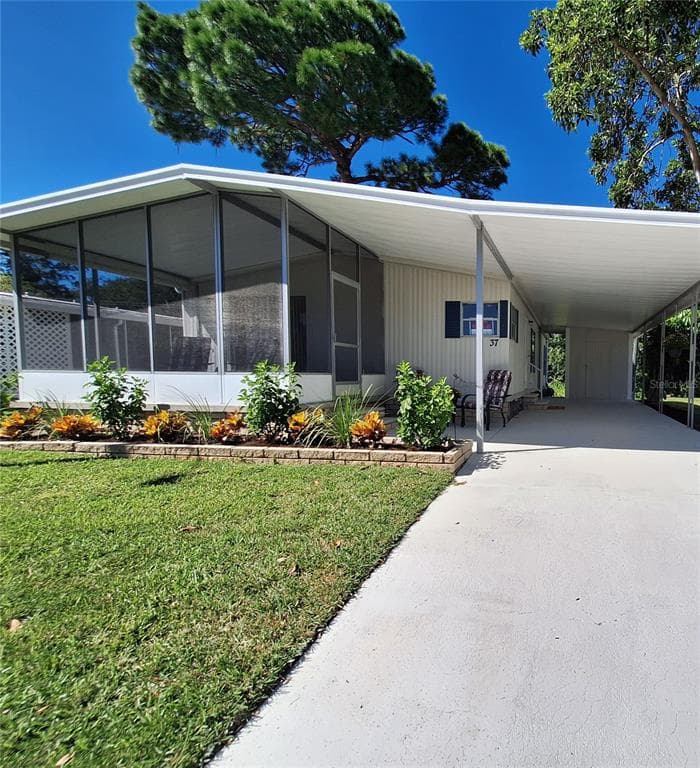 37 SUGAR BEAR DRIVE UNIT 4