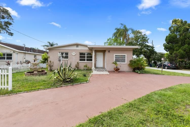 3208 N LINCOLN AVENUE TAMPA, FL 33607