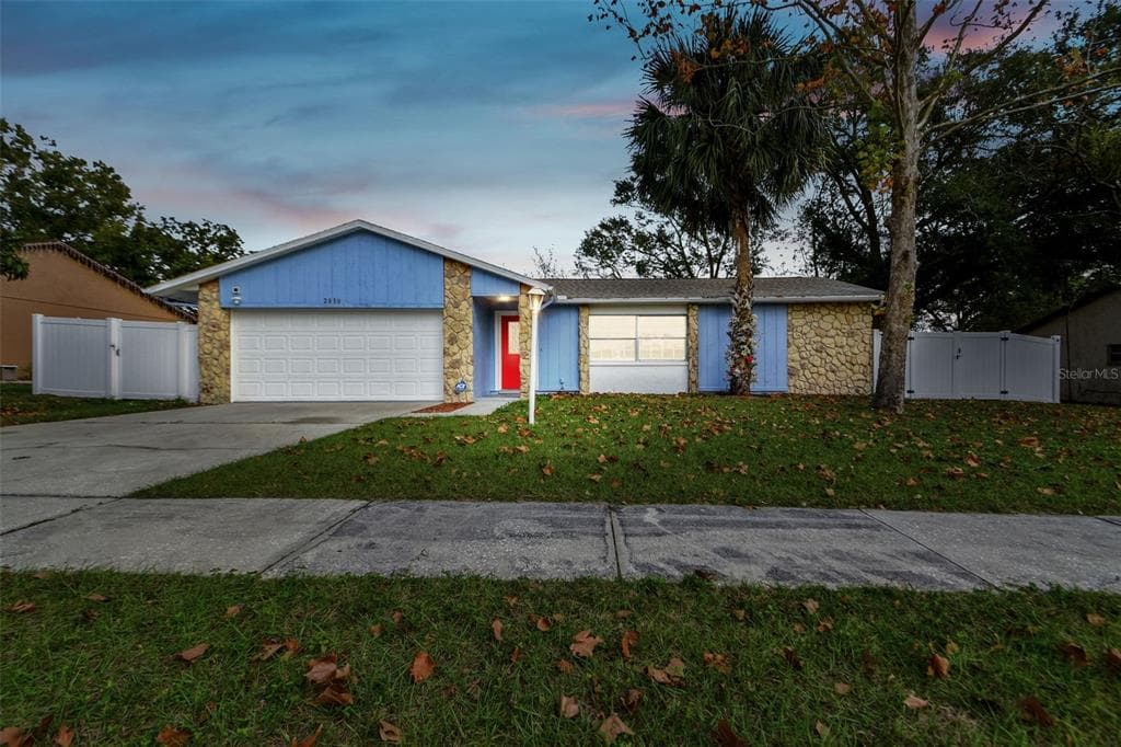 2810 EBONY PLACE SEFFNER, FL 33584