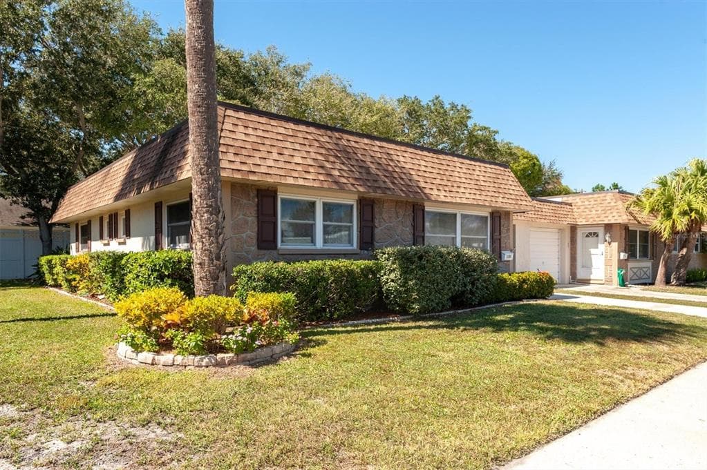 1101 CARA DRIVE UNIT 1101 LARGO, FL 33771