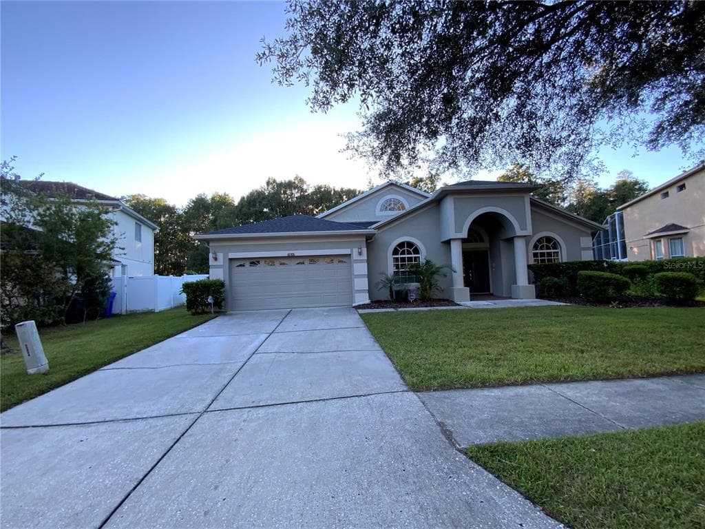 18306 WEYBURNE AVENUE TAMPA, FL 33647