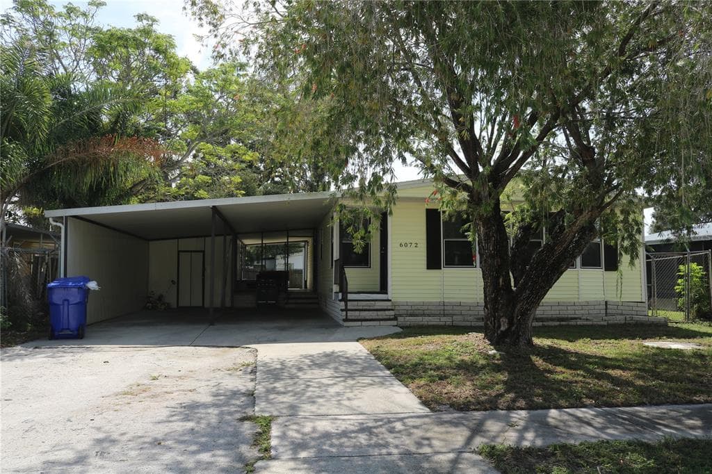 6072 137TH TERRACE N CLEARWATER, FL 33760