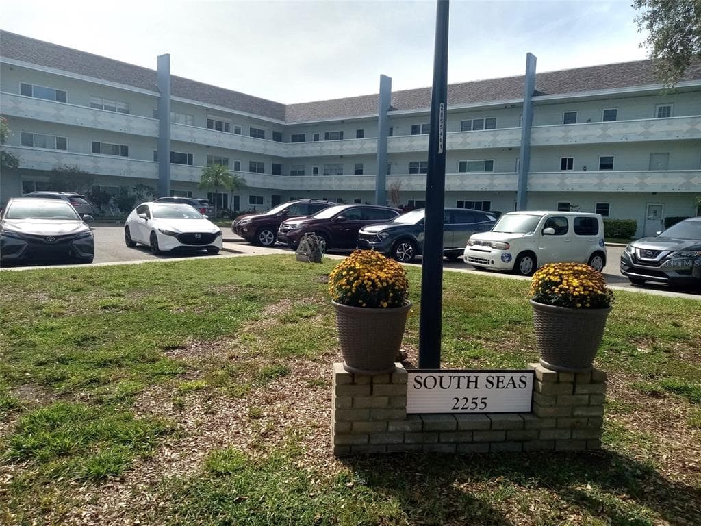 2255 PHILIPPINE DRIVE UNIT 9 CLEARWATER, FL 33763