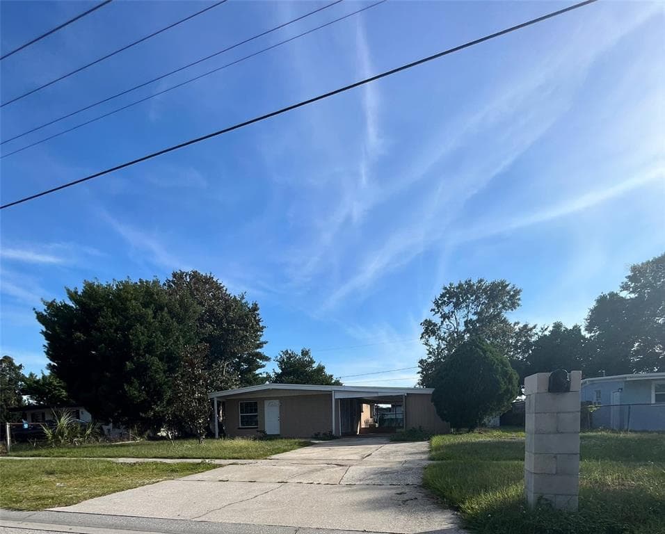 7513 ROBINDALE ROAD TAMPA, FL 33619