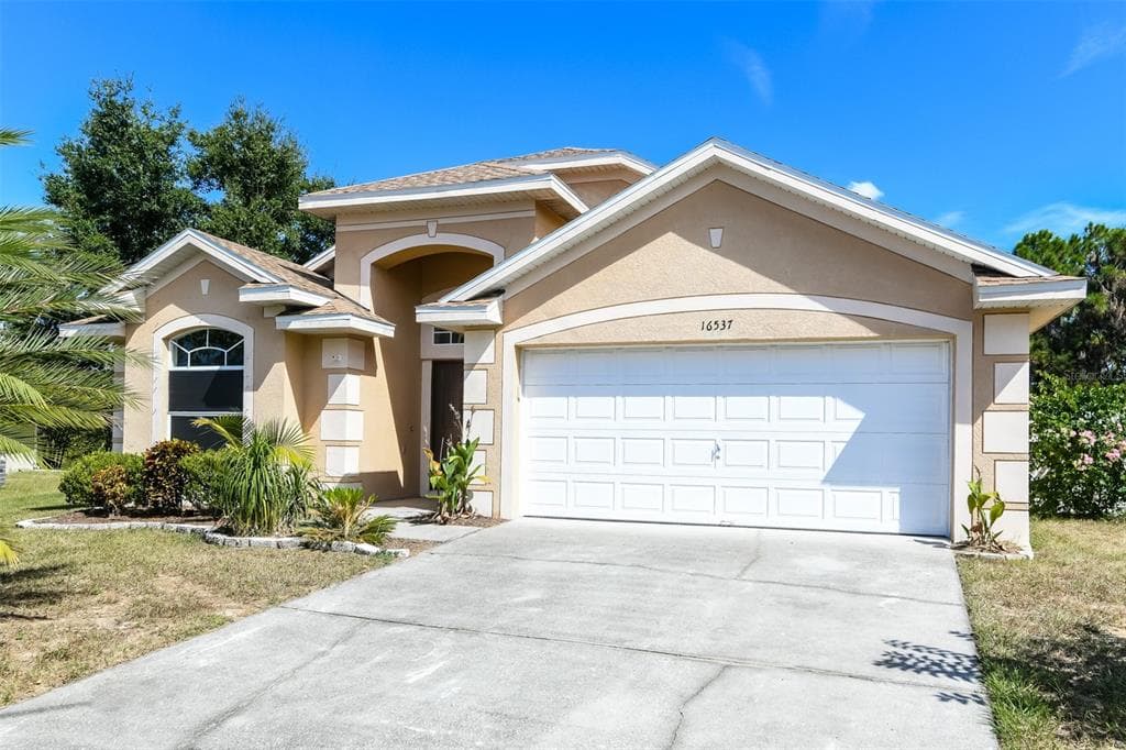 16537 GOLDEN EAGLE BOULEVARD CLERMONT, FL 34714