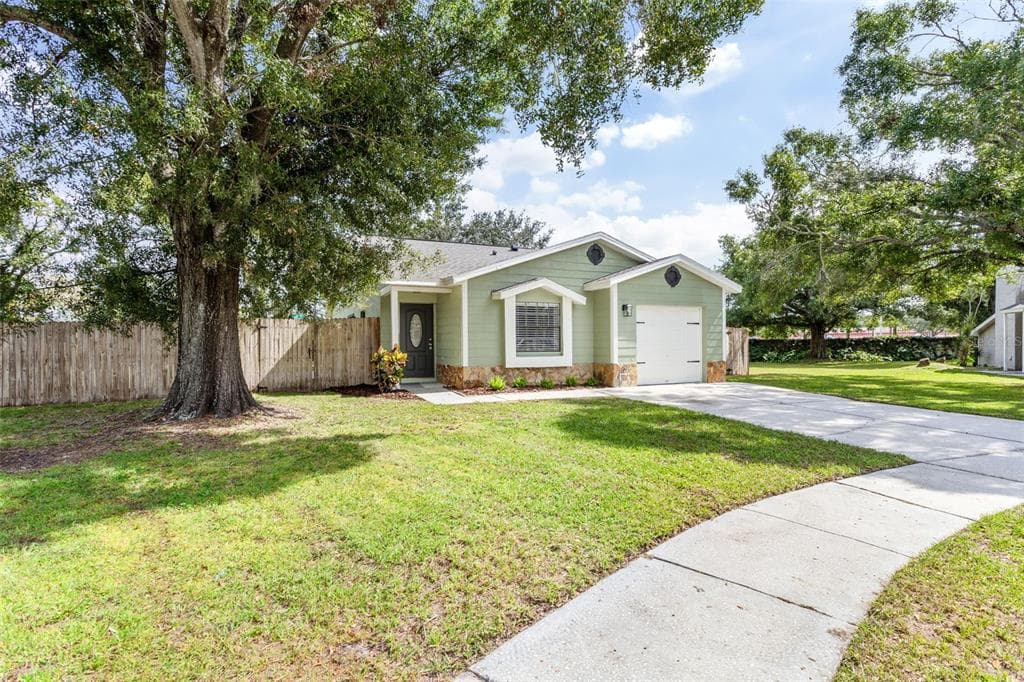 13202 LARAWAY COURT RIVERVIEW, FL 33579