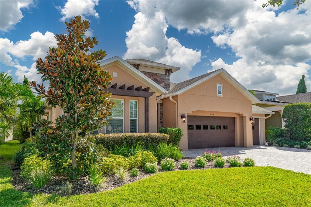 6004 THRUSHWOOD ROAD LITHIA, FL 33547