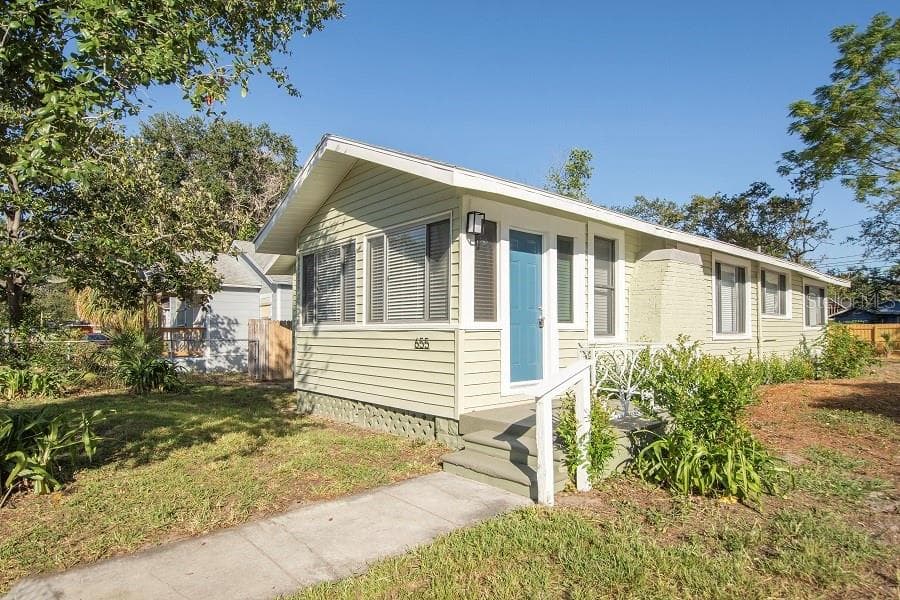 655 29TH AVENUE S ST PETERSBURG, FL 33705