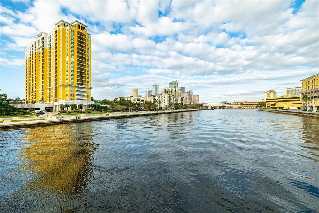 345 BAYSHORE BOULEVARD UNIT 914 TAMPA, FL 33606
