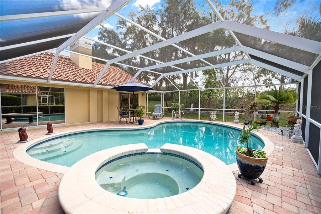 17804 GREY BROOKE DRIVE TAMPA, FL 33647