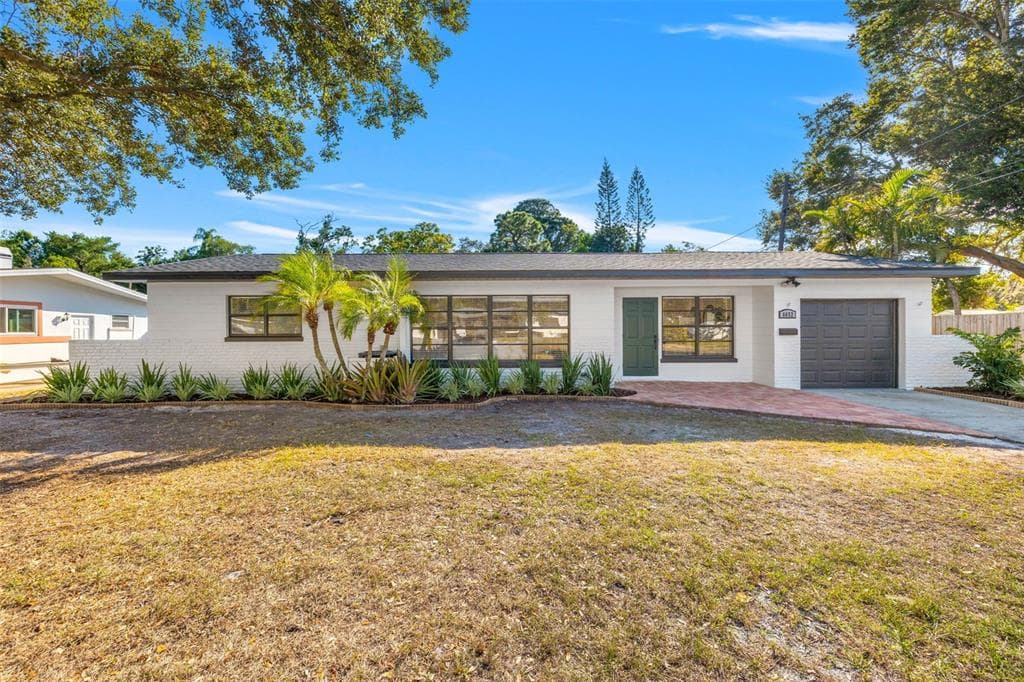6652 POINSETTIA AVENUE S ST PETERSBURG, FL 33707