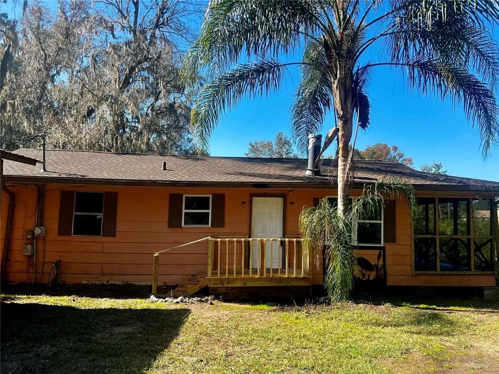 5050 SE 180 TERRACE OCKLAWAHA, FL 32179