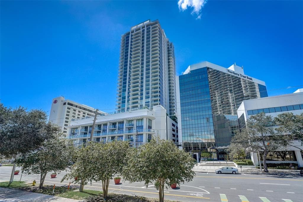 301 1ST STREET S UNIT 1106 ST PETERSBURG, FL 33701