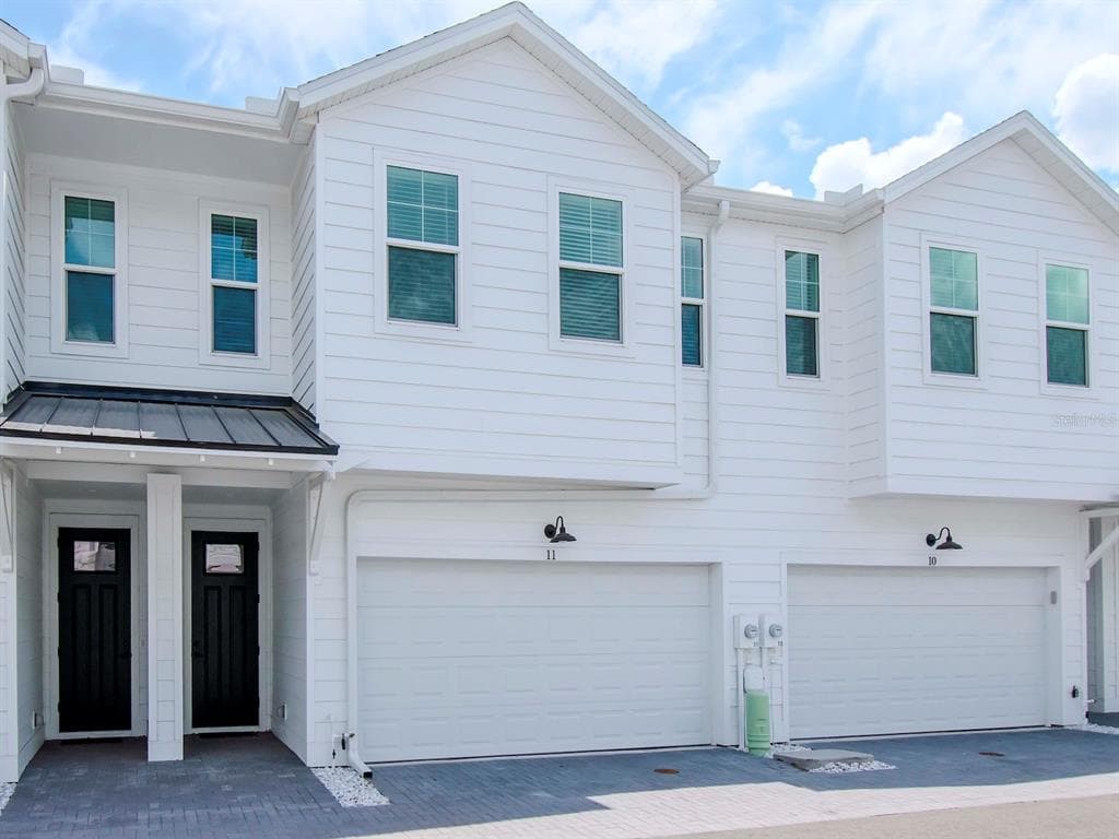 6235 S MANHATTAN AVENUE UNIT 11 TAMPA, FL 33616
