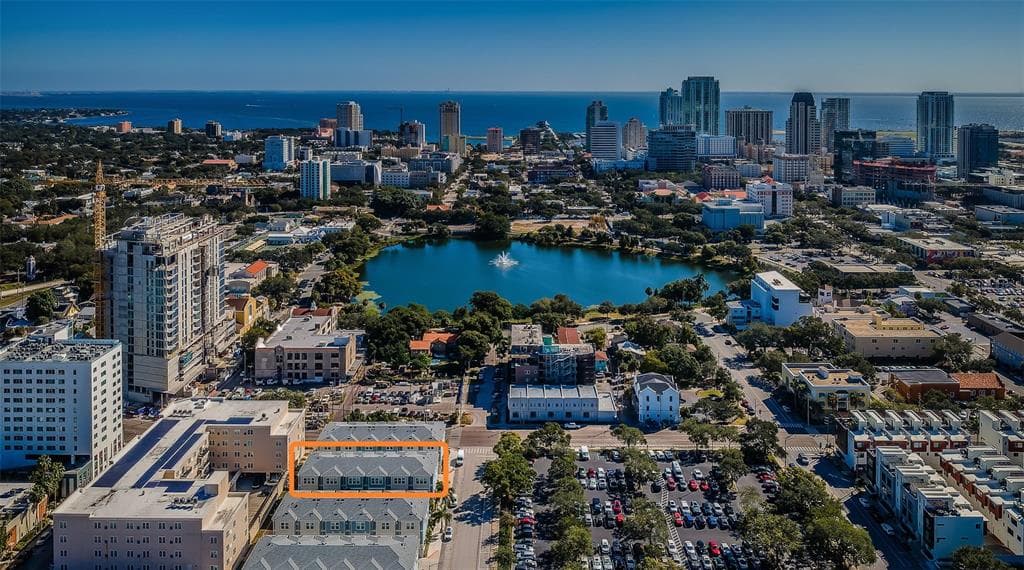 815 BURLINGTON AVENUE N ST PETERSBURG, FL 33701