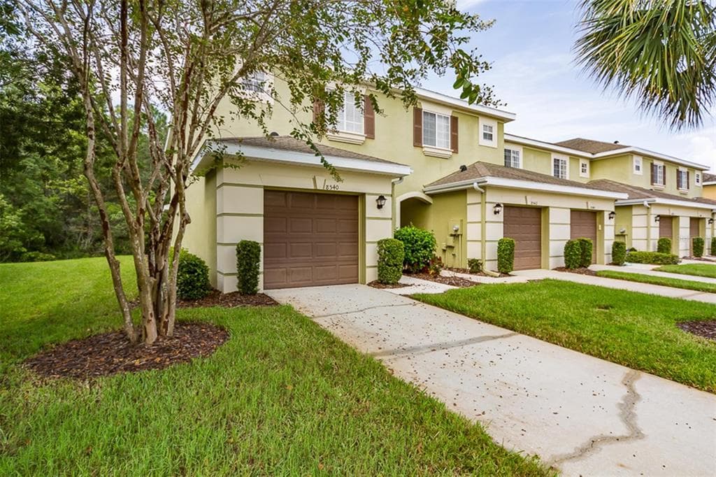 8540 TRAIL WIND DRIVE TAMPA, FL 33647