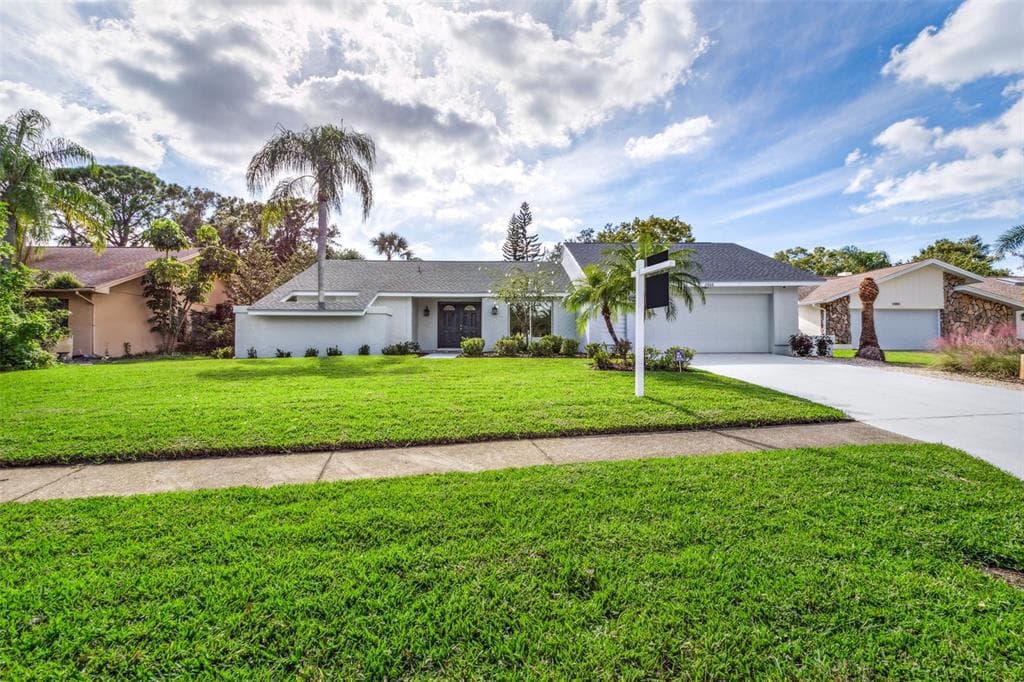 2888 ROLLINGWOOD COURT