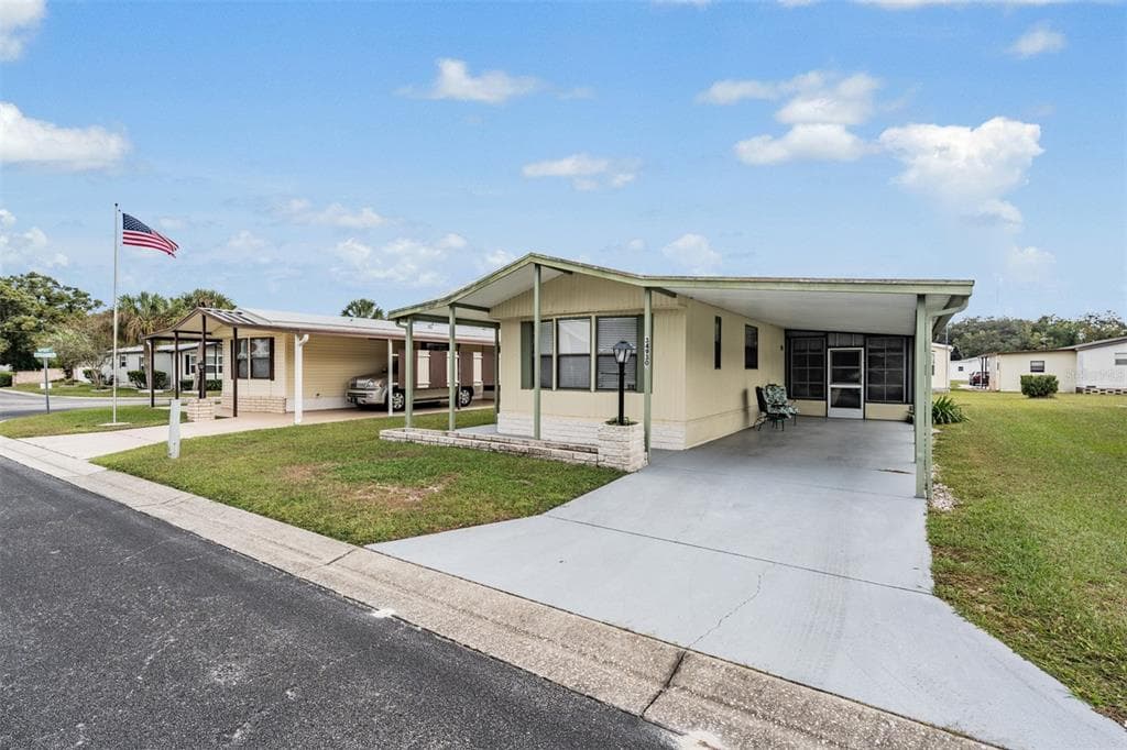 34930 HAPPINESS WAY ZEPHYRHILLS, FL 33541