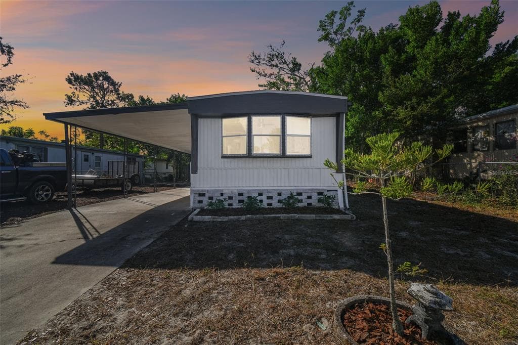 6548 TRALEE AVENUE NEW PORT RICHEY, FL 34653